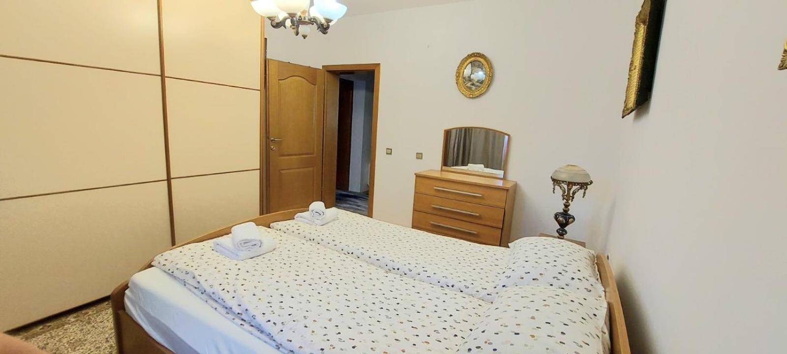 Family Apartment With Garden Sarajevo Ngoại thất bức ảnh