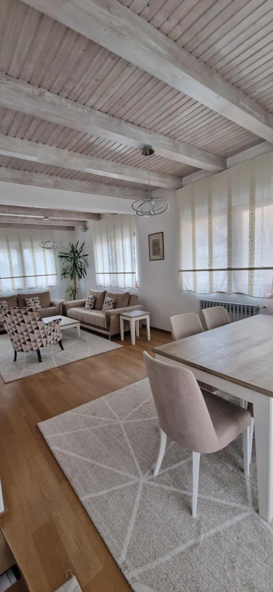 Family Apartment With Garden Sarajevo Ngoại thất bức ảnh