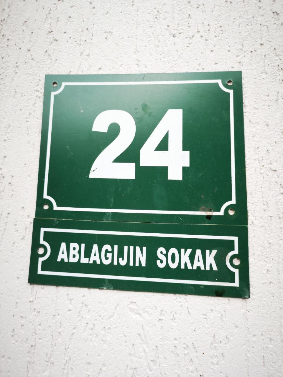 Family Apartment With Garden Sarajevo Ngoại thất bức ảnh